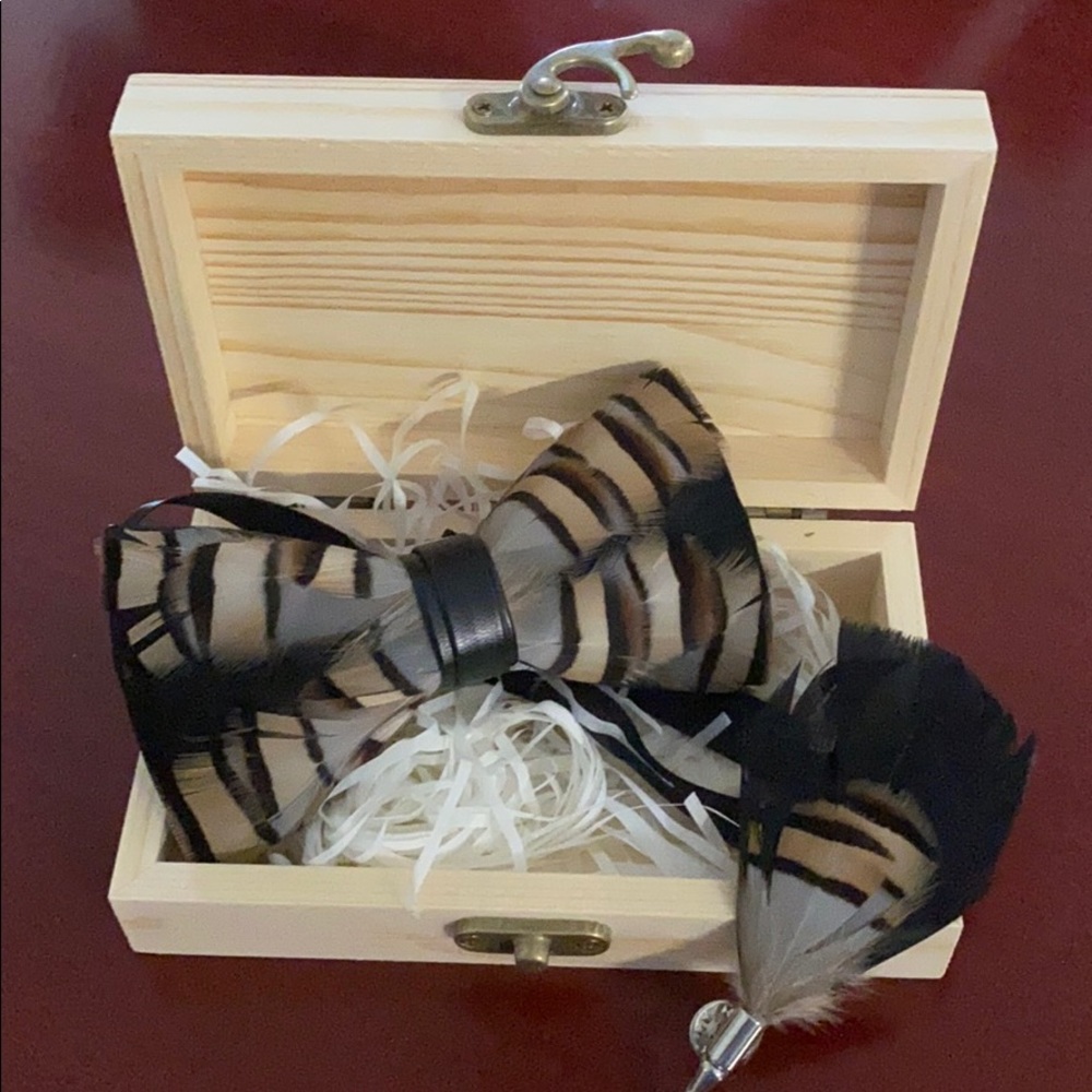 Feather Bow tie holiday Collection